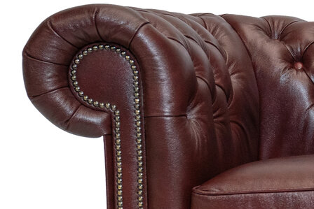 Chesterfield Bank  First Class Leer | 2-zits | Cloudy Rood| 12 jaar garantie
